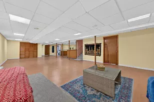 24381 Elmhurst Ave, Farmington Hills, MI 48336 - Photo 34