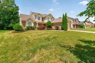 24381 Elmhurst Ave, Farmington Hills, MI 48336 - Photo 2