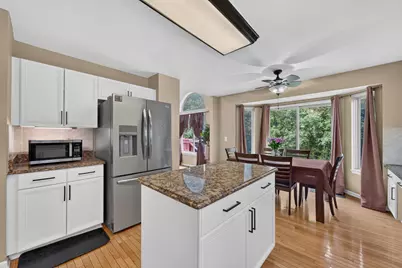 24381 Elmhurst Avenue, Farmington Hills, MI 48336 - Photo 18