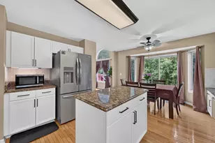 24381 Elmhurst Ave, Farmington Hills, MI 48336 - Photo 18