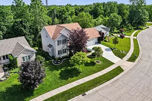 4463 Grand Ridge Dr SW, Wyoming, MI 49418 - Photo 4