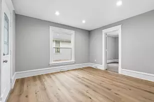 365 White Pigeon St, Constantine, MI 49042 - Photo 8