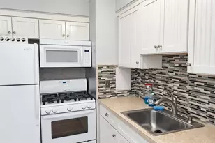 1217 Island Dr, Ann Arbor, MI 48105 - Photo 2