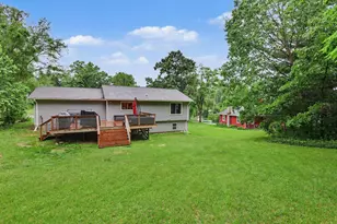 1725 Kreft St NE, Grand Rapids, MI 49525 - Photo 24