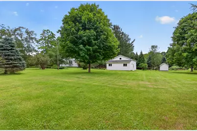 1123 N Clark Street, Albion, MI 49224 - Photo 32