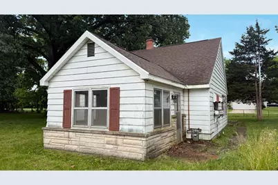301 McMaster Street, Dowagiac, MI 49047 - Photo 14
