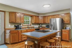 15213 Meadowwood Dr, Grand Haven, MI 49417 - Photo 16