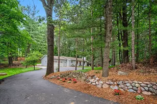 6069 Stout Creek Ave NE, Belmont, MI 49306 - Photo 4