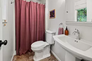 2121 Timberview Dr NE, Grand Rapids, MI 49525 - Photo 14