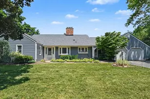 3702 Meadow Ln, Saline, MI 48176 - Photo 4