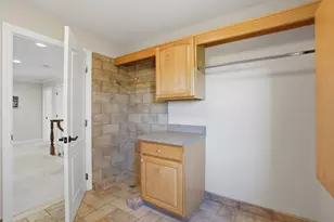 5693 Strawberry Cir, Commerce Township, MI 48382 - Photo 30