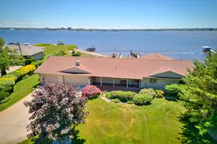 909 Tostenabe Ln, Muskegon, MI 49445 - Photo 40