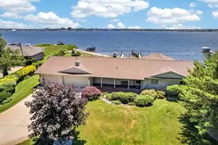909 Tostenabe Ln, Muskegon, MI 49445 - Photo 6