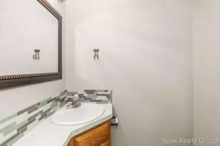 555 E Central Ave, Zeeland, MI 49464 - Photo 16