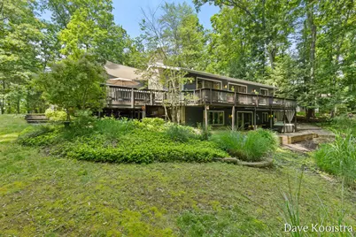 2480 Burton Woods Court SE, Grand Rapids, MI 49546 - Photo 36