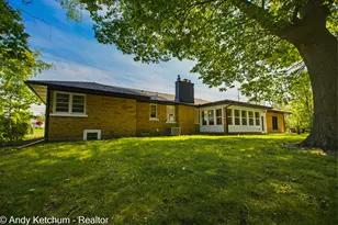 315 W 40th St, Holland, MI 49423 - Photo 36