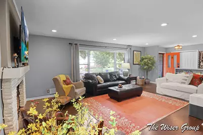 1613 Lotus Avenue SE, Grand Rapids, MI 49506 - Photo 2
