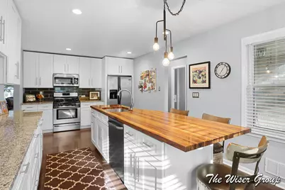 1613 Lotus Avenue SE, Grand Rapids, MI 49506 - Photo 8
