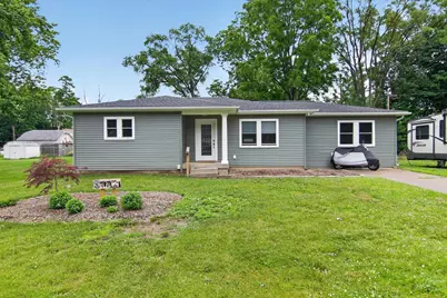 707 Lowell Avenue, Jackson, MI 49202 - Photo 1