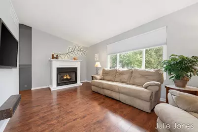 1554 Wakely Street NE, Grand Rapids, MI 49505 - Photo 10