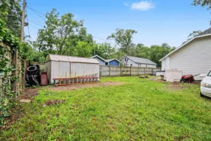2222 Crozier Ave, Muskegon, MI 49441 - Photo 4