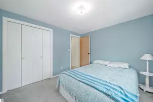 424 Crestview Pl, Cadillac, MI 49601 - Photo 34