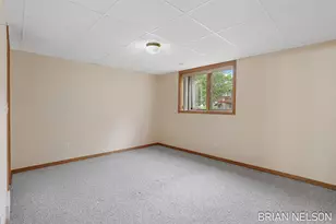 205 Parkside Dr, Zeeland, MI 49464 - Photo 26