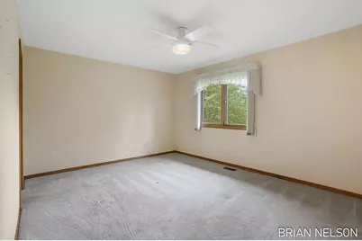 205 Parkside Drive, Zeeland, MI 49464 - Photo 12