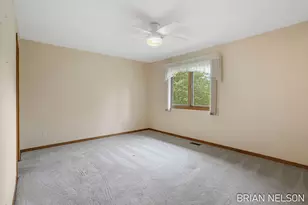 205 Parkside Dr, Zeeland, MI 49464 - Photo 12