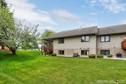 205 Parkside Drive, Zeeland, MI 49464 - Photo 38