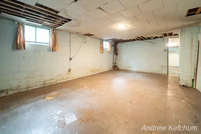 297 Fourth Avenue, Holland, MI 49424 - Photo 32