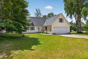 14023 Grandview Dr, Cement City, MI 49233 - Photo 4