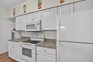 1951 Coventry Cir, Jackson, MI 49201 - Photo 6