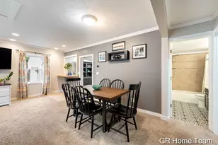 1605 Preston Ave NW, Grand Rapids, MI 49504 - Photo 8