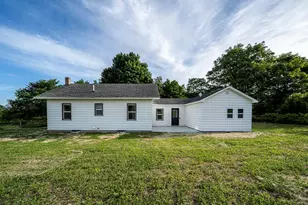 3917 W Shelby Rd, Shelby, MI 49455 - Photo 2