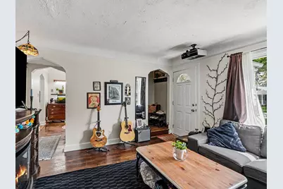 25850 Hanover Street, Dearborn Heights, MI 48125 - Photo 4