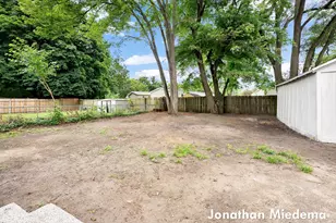 310 Majestic St SE, Grand Rapids, MI 49548 - Photo 26