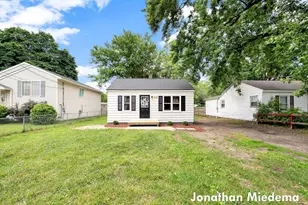 310 Majestic St SE, Grand Rapids, MI 49548 - Photo 2