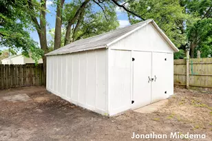 310 Majestic St SE, Grand Rapids, MI 49548 - Photo 28