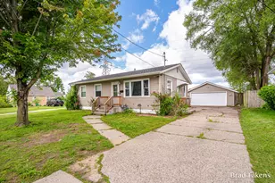 1852 Collingwood Ave SW, Wyoming, MI 49519 - Photo 1