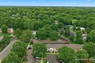 1946 Georgetown Dr SE, Grand Rapids, MI 49506 - Photo 36