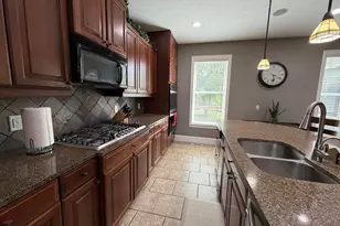 7809 Golf Meadows Dr SE, Caledonia, MI 49316 - Photo 10