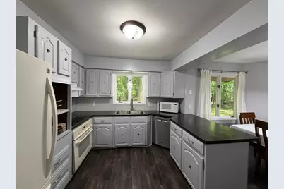 9051 Algoma Avenue NE, Rockford, MI 49341 - Photo 4