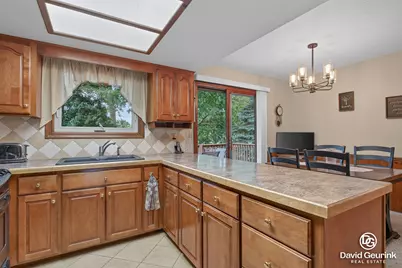 325 N Lindy Street, Zeeland, MI 49464 - Photo 10