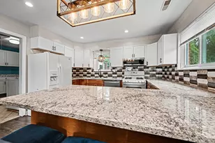 28083 Stuart Ave, Southfield, MI 48076 - Photo 10