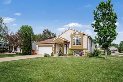 6878 Lake Bluff Drive NE, Comstock Park, MI 49321 - Photo 2