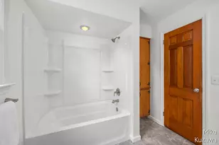 1711 Country Club Dr NE, Grand Rapids, MI 49505 - Photo 32