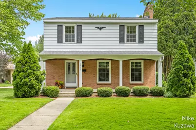 1711 Country Club Drive NE, Grand Rapids, MI 49505 - Photo 2