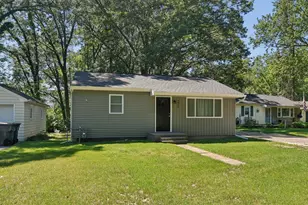 1052 Woodward Ave, Benton Harbor, MI 49022 - Photo 2