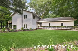 17501 W Spring Lake Rd, Spring Lake, MI 49456 - Photo 2
